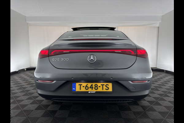 Mercedes-Benz EQE 300 Business Line 89 kWh [ 3-Fase ] (INCL.BTW) *PANO | LUXURY-LEATHER | FULL-LED | ADAPTIVE-CRUISE | DIGI-COCKPIT | AMBIENT-LIGHT | NAVI-FULLMAP | CAMERA | HEATED-COMFORTSEATS | ECC | PDC | 19''ALU*