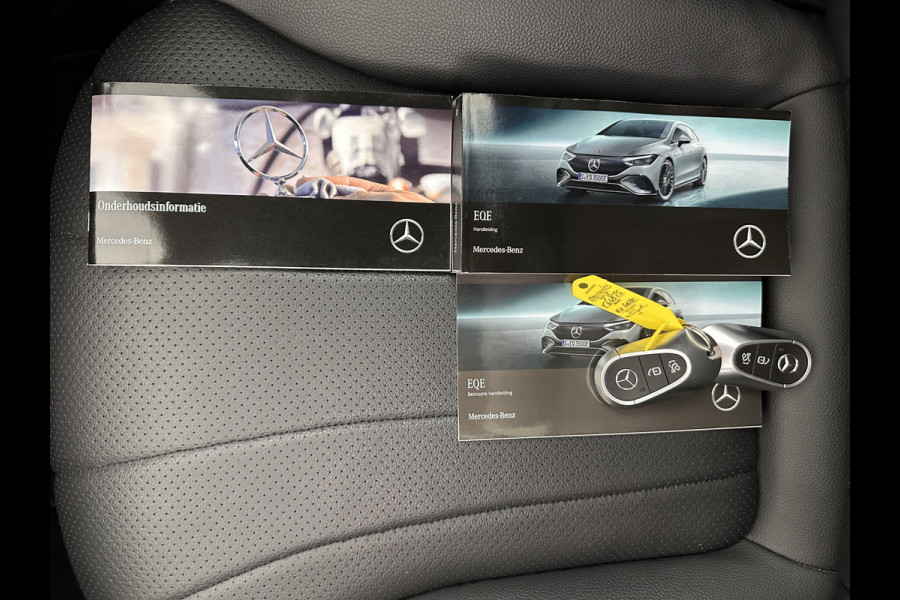 Mercedes-Benz EQE 300 Business Line 89 kWh [ 3-Fase ] (INCL.BTW) *PANO | LUXURY-LEATHER | FULL-LED | ADAPTIVE-CRUISE | DIGI-COCKPIT | AMBIENT-LIGHT | NAVI-FULLMAP | CAMERA | HEATED-COMFORTSEATS | ECC | PDC | 19''ALU*