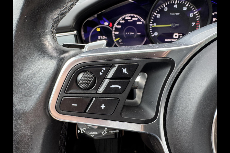 Porsche Panamera Sport Turismo 2.9 4 E-Hybrid Sport Chrono | Panoramadak | Camera | Bose | 21 Inch Lichtmetalen Velgen |