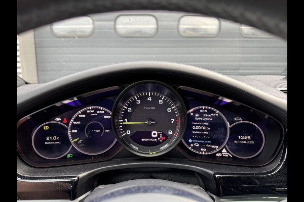 Porsche Panamera Sport Turismo 2.9 4 E-Hybrid Sport Chrono | Panoramadak | Camera | Bose | 21 Inch Lichtmetalen Velgen |