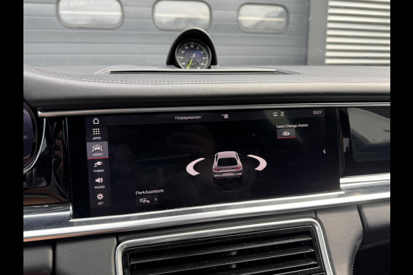Porsche Panamera Sport Turismo 2.9 4 E-Hybrid Sport Chrono | Panoramadak | Camera | Bose | 21 Inch Lichtmetalen Velgen |