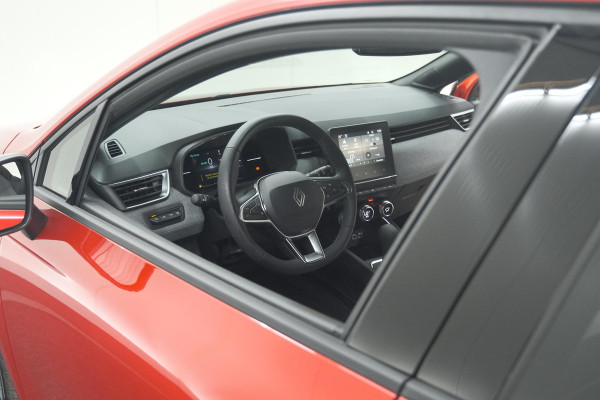 Renault Clio 1.6 E-Tech Full Hybrid 145 Techno | 360 Camera | Navigatie | Apple Carplay | 16 Inch Lichtmetalen Velgen