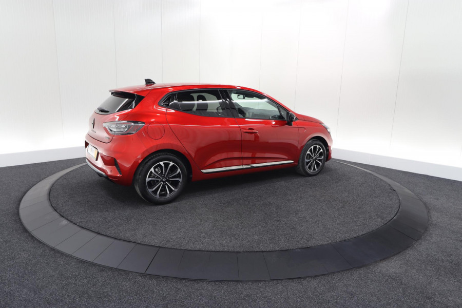 Renault Clio 1.6 E-Tech Full Hybrid 145 Techno | 360 Camera | Navigatie | Apple Carplay | 16 Inch Lichtmetalen Velgen
