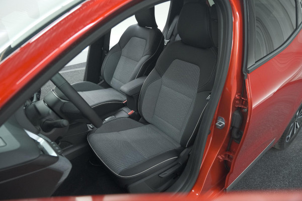 Renault Clio 1.6 E-Tech Full Hybrid 145 Techno | 360 Camera | Navigatie | Apple Carplay | 16 Inch Lichtmetalen Velgen