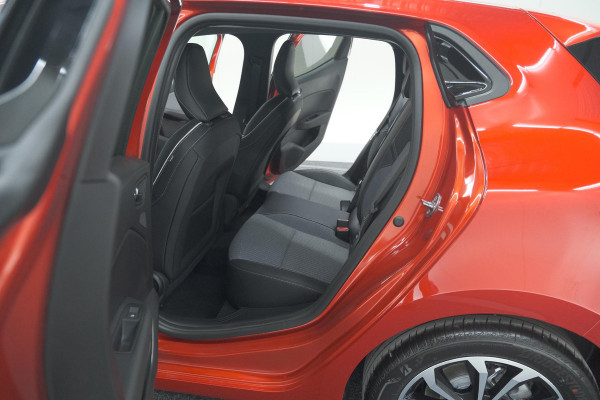 Renault Clio 1.6 E-Tech Full Hybrid 145 Techno | 360 Camera | Navigatie | Apple Carplay | 16 Inch Lichtmetalen Velgen