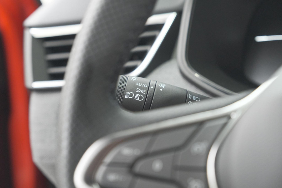 Renault Clio 1.6 E-Tech Full Hybrid 145 Techno | 360 Camera | Navigatie | Apple Carplay | 16 Inch Lichtmetalen Velgen