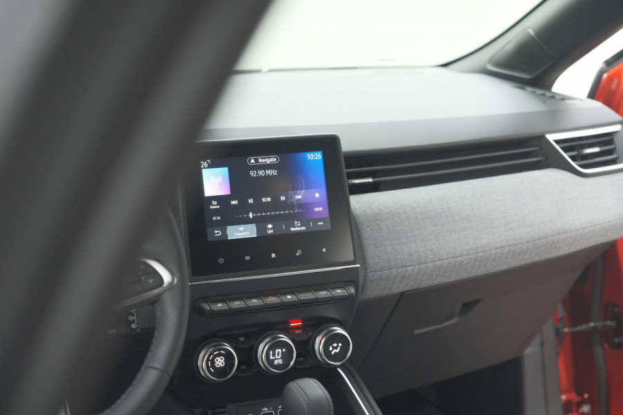 Renault Clio 1.6 E-Tech Full Hybrid 145 Techno | 360 Camera | Navigatie | Apple Carplay | 16 Inch Lichtmetalen Velgen