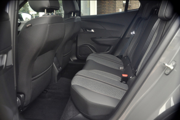 Peugeot 2008 1.2 Hybrid 136 Allure | Automaat | 360 Gr Camera | Zeer nette staat!
