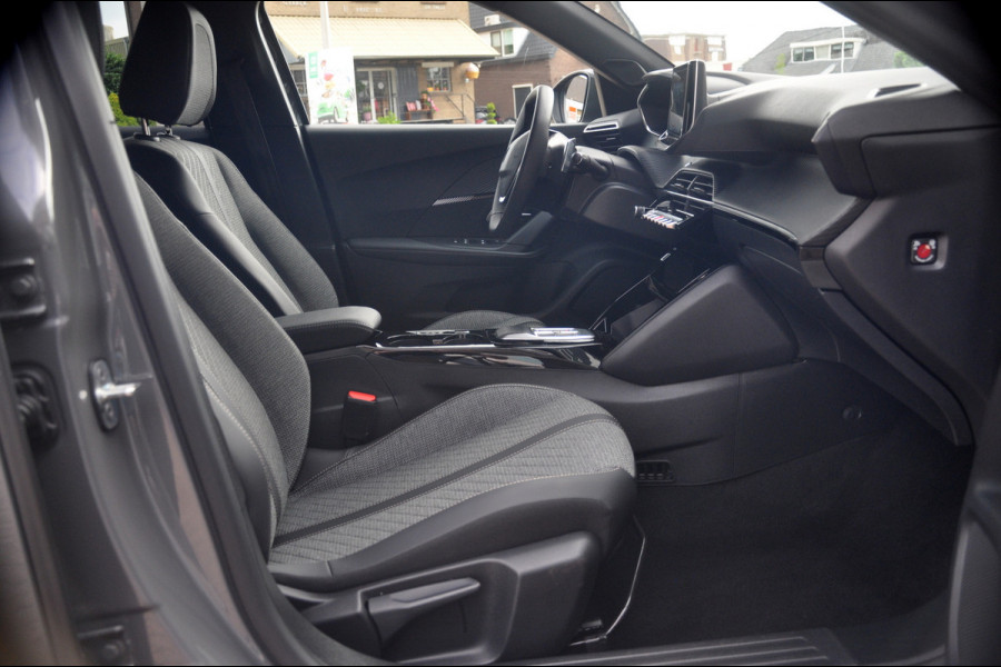 Peugeot 2008 1.2 Hybrid 136 Allure | Automaat | 360 Gr Camera | Zeer nette staat!