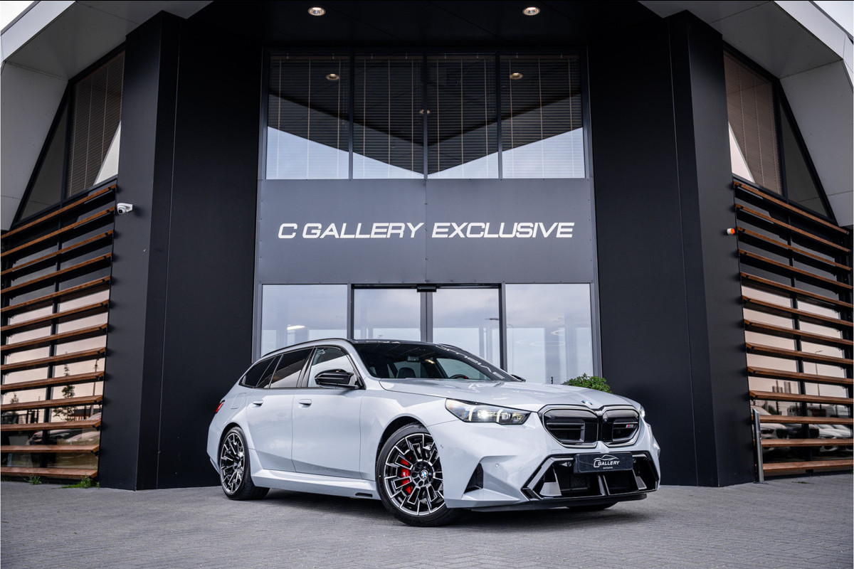 BMW 5 Serie Touring M5 - Panorama | B&W Audio | Carbon