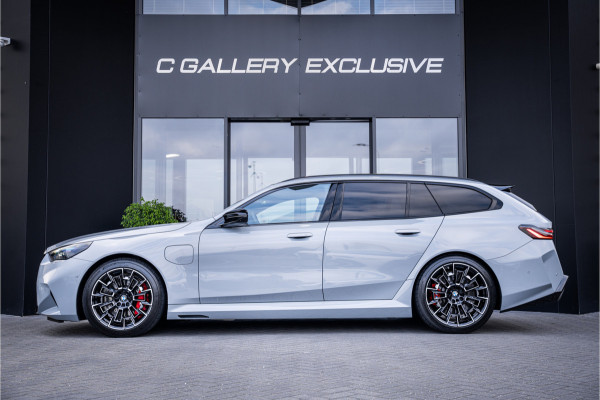 BMW 5 Serie Touring M5 - Panorama | B&W Audio | Carbon