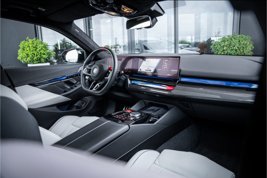 BMW 5 Serie Touring M5 - Panorama | B&W Audio | Carbon