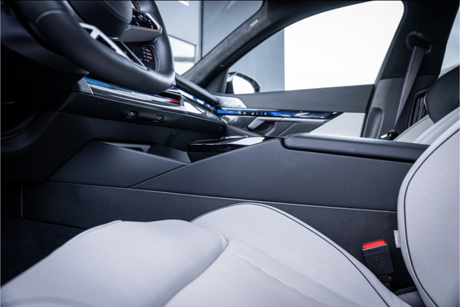 BMW 5 Serie Touring M5 - Panorama | B&W Audio | Carbon