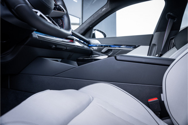 BMW 5 Serie Touring M5 - Panorama | B&W Audio | Carbon