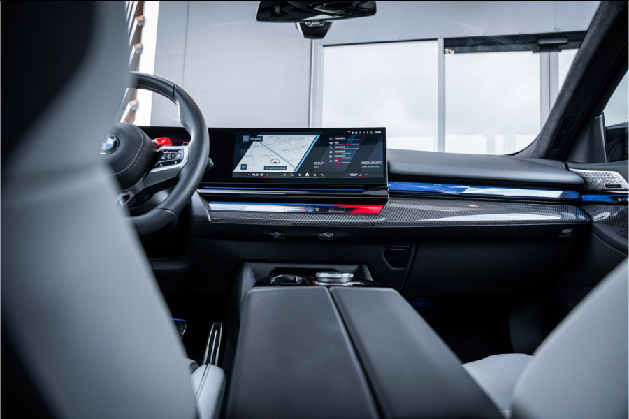 BMW 5 Serie Touring M5 - Panorama | B&W Audio | Carbon