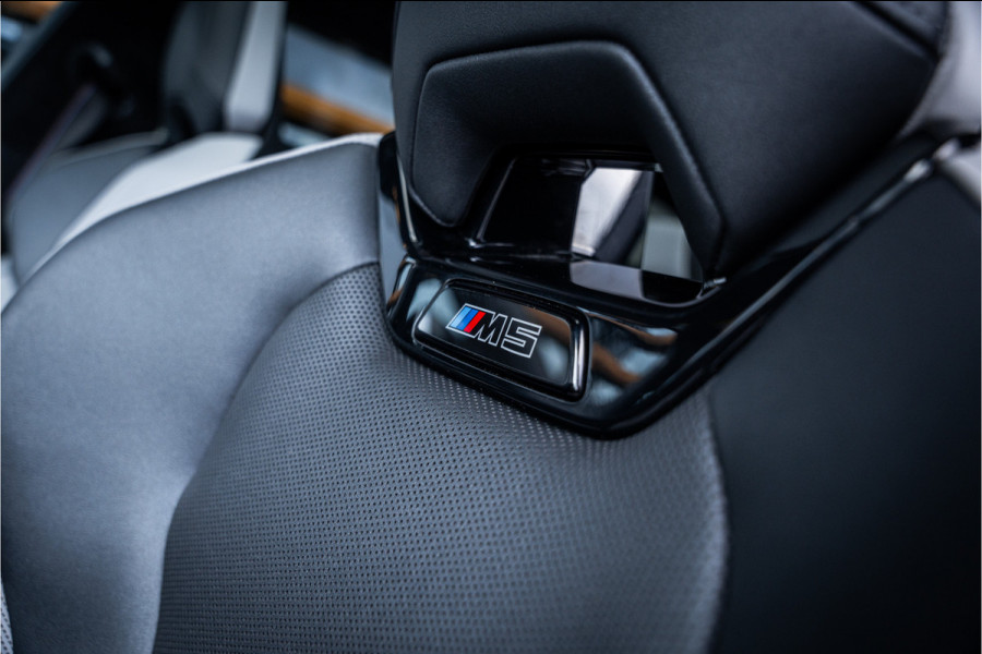 BMW 5 Serie Touring M5 - Panorama | B&W Audio | Carbon