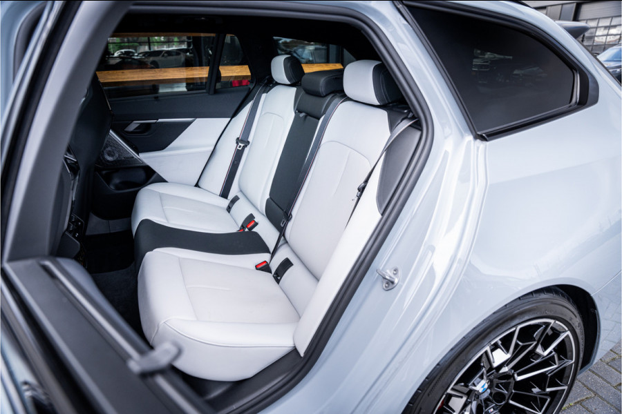 BMW 5 Serie Touring M5 - Panorama | B&W Audio | Carbon