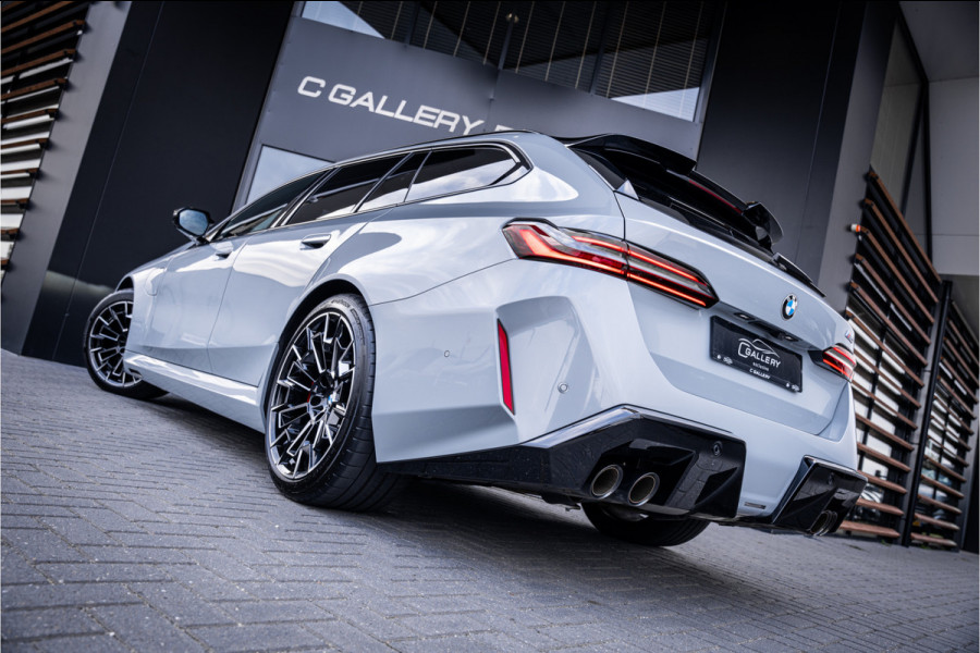 BMW 5 Serie Touring M5 - Panorama | B&W Audio | Carbon