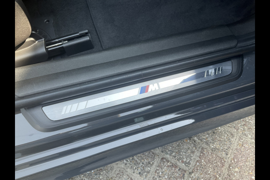 BMW 3-serie 330e xDrive Nieuwstaat Open dak Harman/kordon Elec. t-haak Sportstoelen Headup