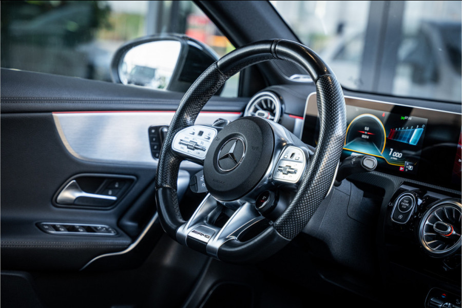 Mercedes-Benz A-Klasse AMG A35 4MATIC - Akrapovic | Panorama | Aero | Performance