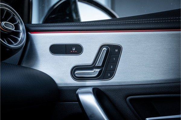 Mercedes-Benz A-Klasse AMG A35 4MATIC - Akrapovic | Panorama | Aero | Performance