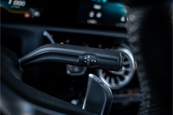 Mercedes-Benz A-Klasse AMG A35 4MATIC - Akrapovic | Panorama | Aero | Performance