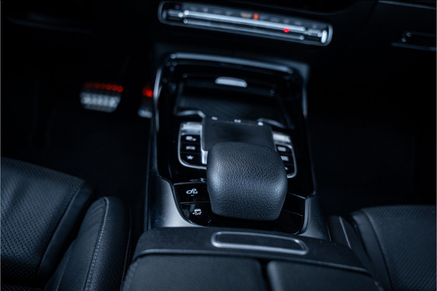 Mercedes-Benz A-Klasse AMG A35 4MATIC - Akrapovic | Panorama | Aero | Performance