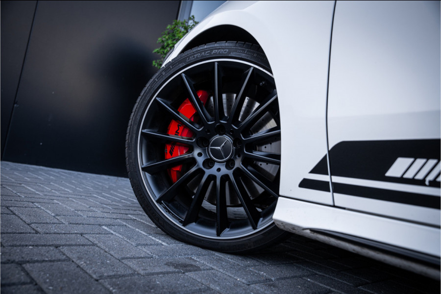 Mercedes-Benz A-Klasse AMG A35 4MATIC - Akrapovic | Panorama | Aero | Performance