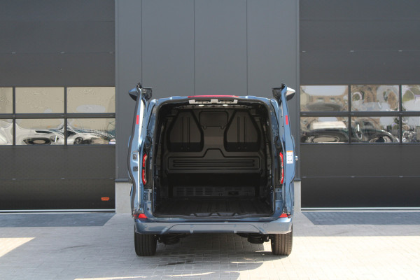Ford Transit Custom 300 2.0 TDCI L2H1 Sport 170pk - 19" LM velgen - ACC - Blind spot - Navi - Camera - Verwarmd stuur - 70l tank - Rijklaar