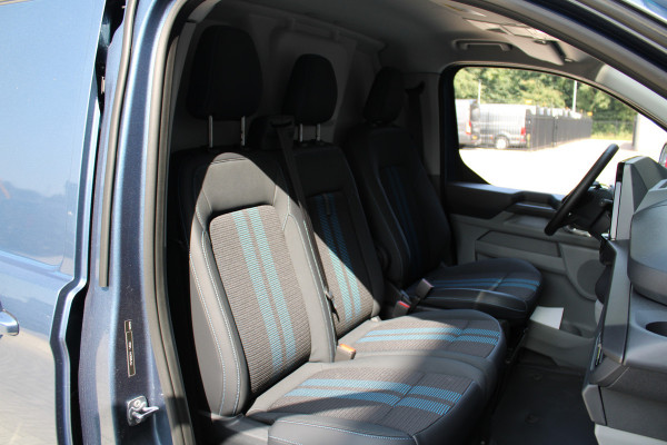 Ford Transit Custom 300 2.0 TDCI L2H1 Sport 170pk - 19" LM velgen - ACC - Blind spot - Navi - Camera - Verwarmd stuur - 70l tank - Rijklaar