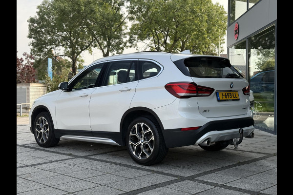 BMW X1 sDrive20i Aut. Executive Ed. | Panorama | Leder Sport | Trekhaak
