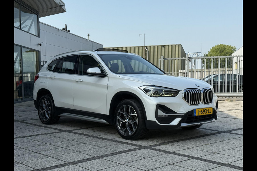 BMW X1 sDrive20i Aut. Executive Ed. | Panorama | Leder Sport | Trekhaak