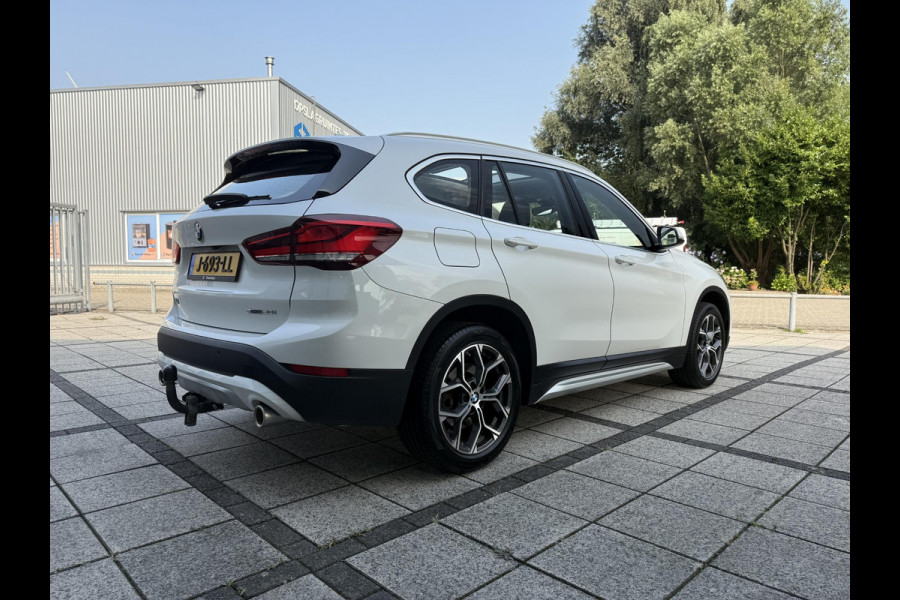 BMW X1 sDrive20i Aut. Executive Ed. | Panorama | Leder Sport | Trekhaak