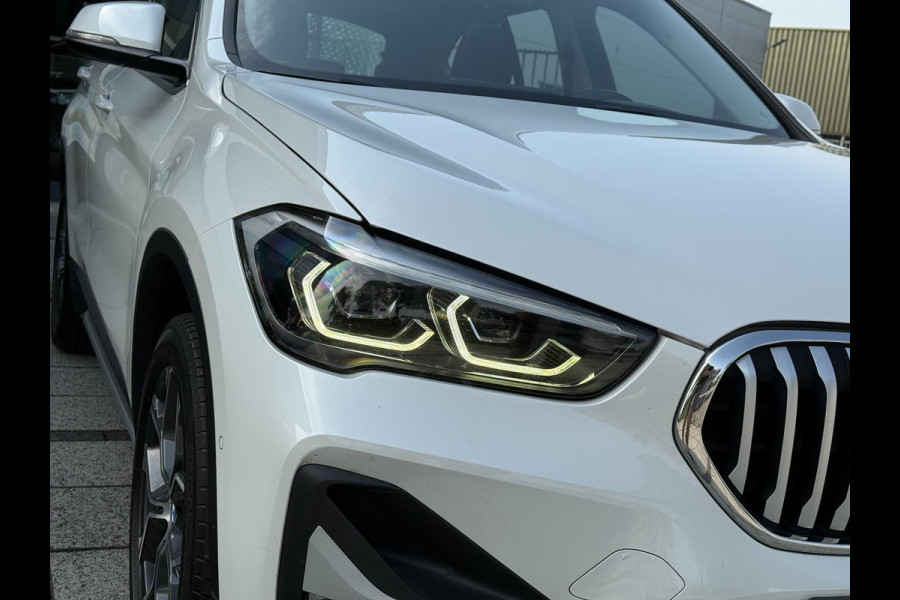BMW X1 sDrive20i Aut. Executive Ed. | Panorama | Leder Sport | Trekhaak