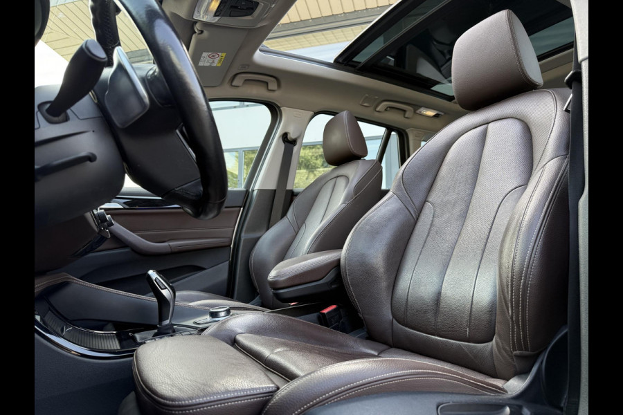 BMW X1 sDrive20i Aut. Executive Ed. | Panorama | Leder Sport | Trekhaak