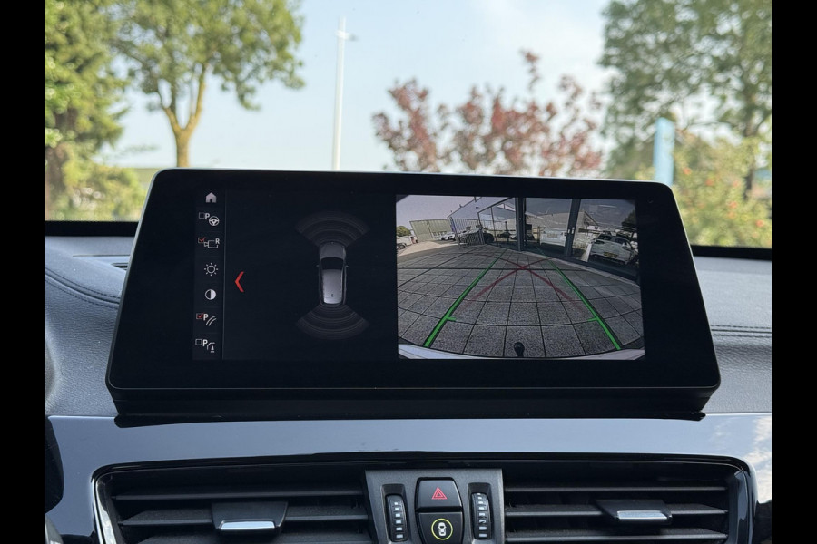 BMW X1 sDrive20i Aut. Executive Ed. | Panorama | Leder Sport | Trekhaak