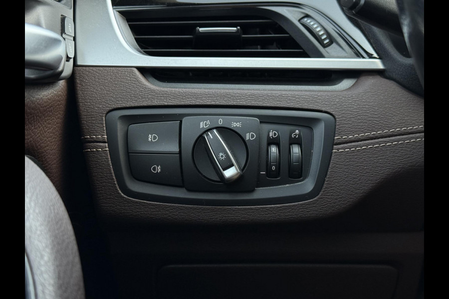 BMW X1 sDrive20i Aut. Executive Ed. | Panorama | Leder Sport | Trekhaak