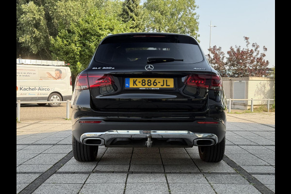 Mercedes-Benz GLC 300e Aut. 4MATIC Solution Luxury | Panorama | Trekhaak | Multi-Beam | Burmester |