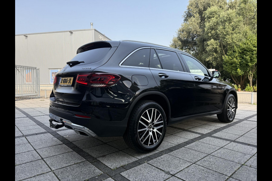 Mercedes-Benz GLC 300e Aut. 4MATIC Solution Luxury | Panorama | Trekhaak | Multi-Beam | Burmester |