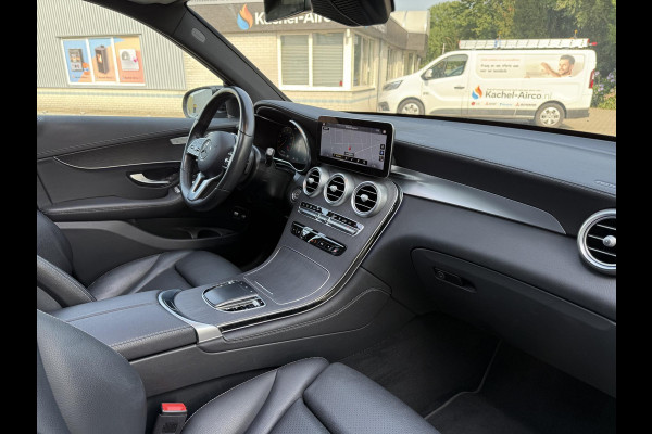 Mercedes-Benz GLC 300e Aut. 4MATIC Solution Luxury | Panorama | Trekhaak | Multi-Beam | Burmester |