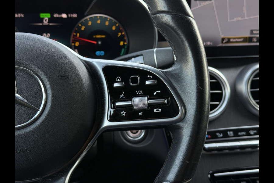 Mercedes-Benz GLC 300e Aut. 4MATIC Solution Luxury | Panorama | Trekhaak | Multi-Beam | Burmester |
