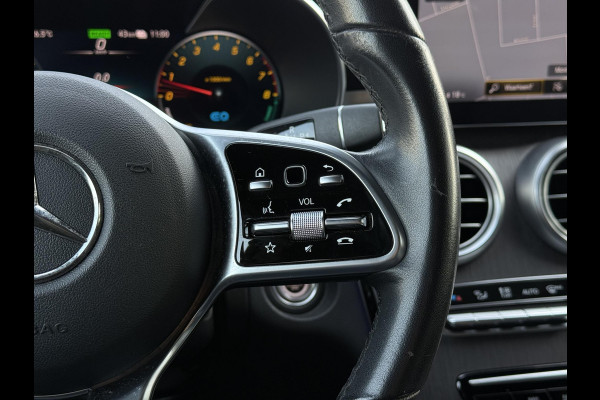 Mercedes-Benz GLC 300e Aut. 4MATIC Solution Luxury | Panorama | Trekhaak | Multi-Beam | Burmester |