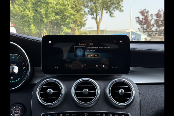 Mercedes-Benz GLC 300e Aut. 4MATIC Solution Luxury | Panorama | Trekhaak | Multi-Beam | Burmester |