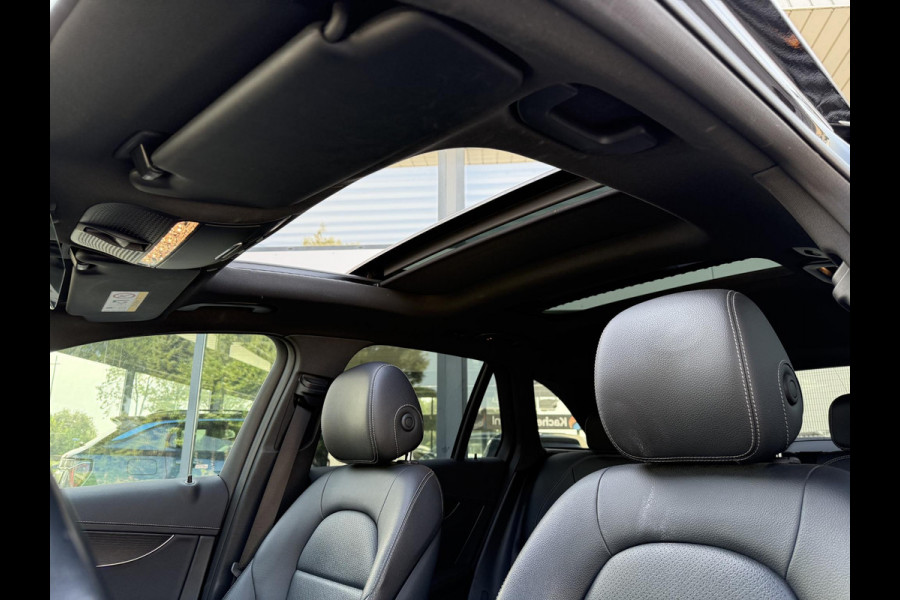 Mercedes-Benz GLC 300e Aut. 4MATIC Solution Luxury | Panorama | Trekhaak | Multi-Beam | Burmester |