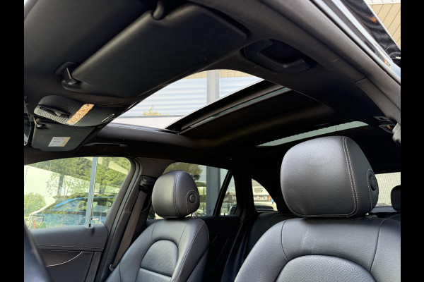 Mercedes-Benz GLC 300e Aut. 4MATIC Solution Luxury | Panorama | Trekhaak | Multi-Beam | Burmester |