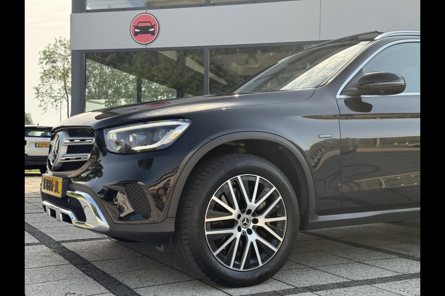 Mercedes-Benz GLC 300e Aut. 4MATIC Solution Luxury | Panorama | Trekhaak | Multi-Beam | Burmester |