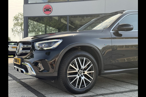 Mercedes-Benz GLC 300e Aut. 4MATIC Solution Luxury | Panorama | Trekhaak | Multi-Beam | Burmester |