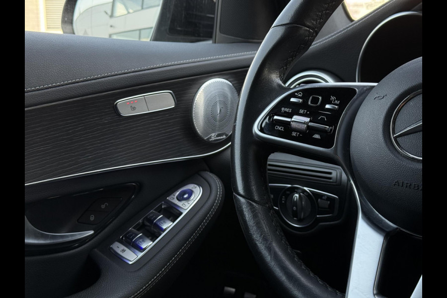 Mercedes-Benz GLC 300e Aut. 4MATIC Solution Luxury | Panorama | Trekhaak | Multi-Beam | Burmester |