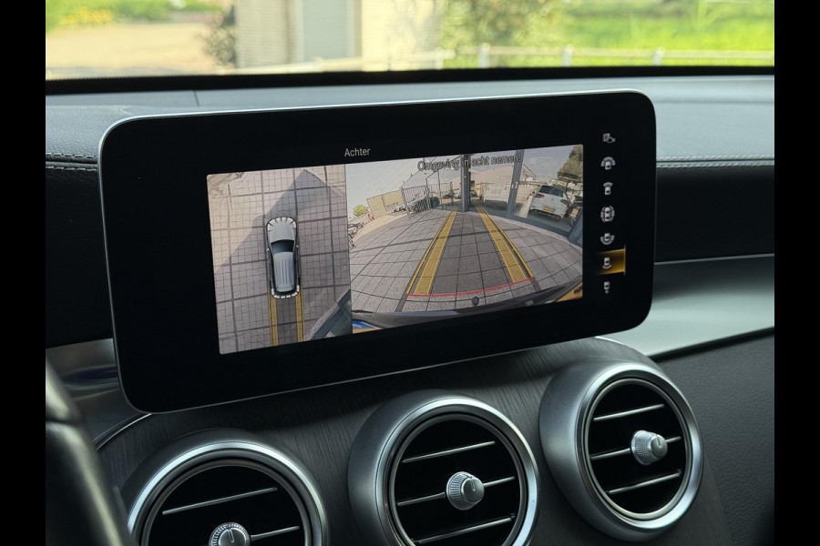 Mercedes-Benz GLC 300e Aut. 4MATIC Solution Luxury | Panorama | Trekhaak | Multi-Beam | Burmester |