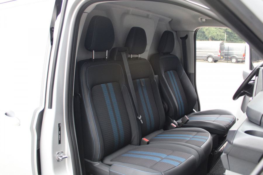 Ford Transit Custom 300 2.0 TDCI L2H1 Sport 170pk - 2x Schuifdeur - ACC - 19'' LM Velgen - 70L Tank - Navi - Camera - Stoel & Stuurverwarming - Blin
